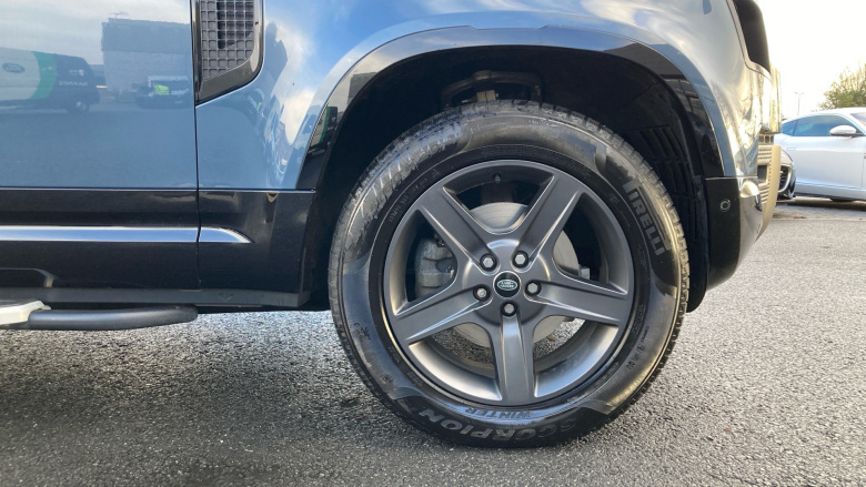 Land Rover Defender 3.0 D250 X-Dynamic SE 110 5dr Auto Diesel Estate